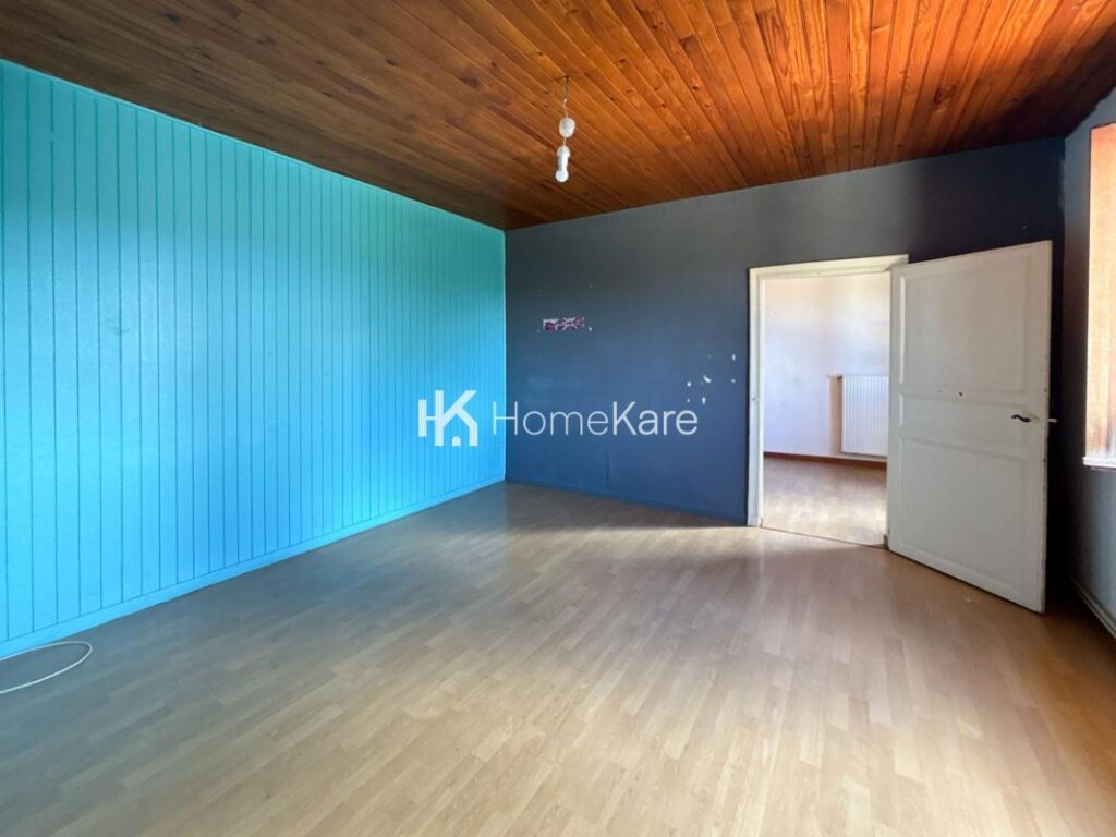 LE CHARME ASSURE !!! – 6 pièces – 5 chambres – 185 m²