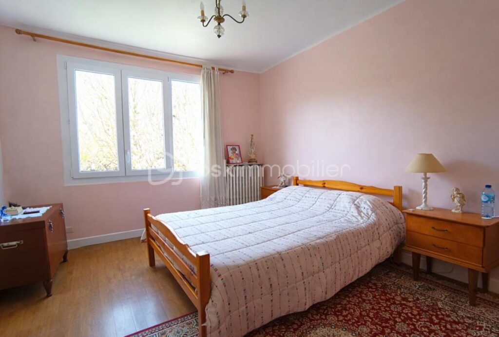 Aulnay Sud – Grande maison familiale 150 m² au pied du Canal de l’Ourcq – 7 pièces – 5 chambres – 150 m²