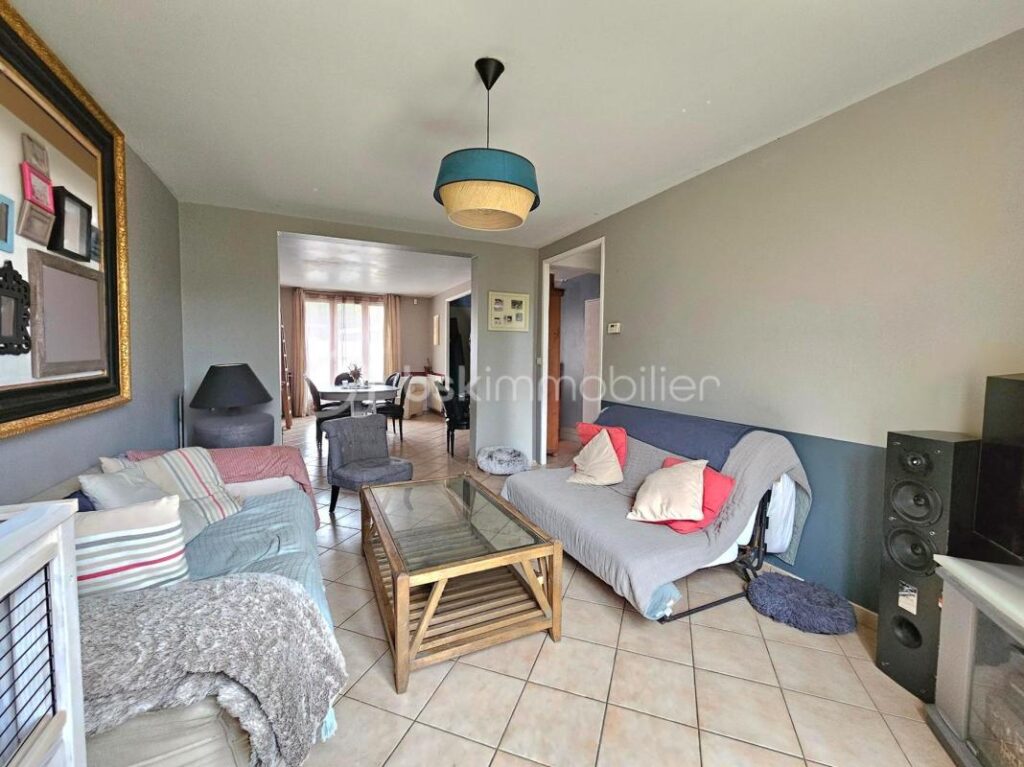 Pavillon non mitoyen 115m² 4 chambres vue CANAL garage jardin SUD – 6 pièces – 4 chambres – 115 m²