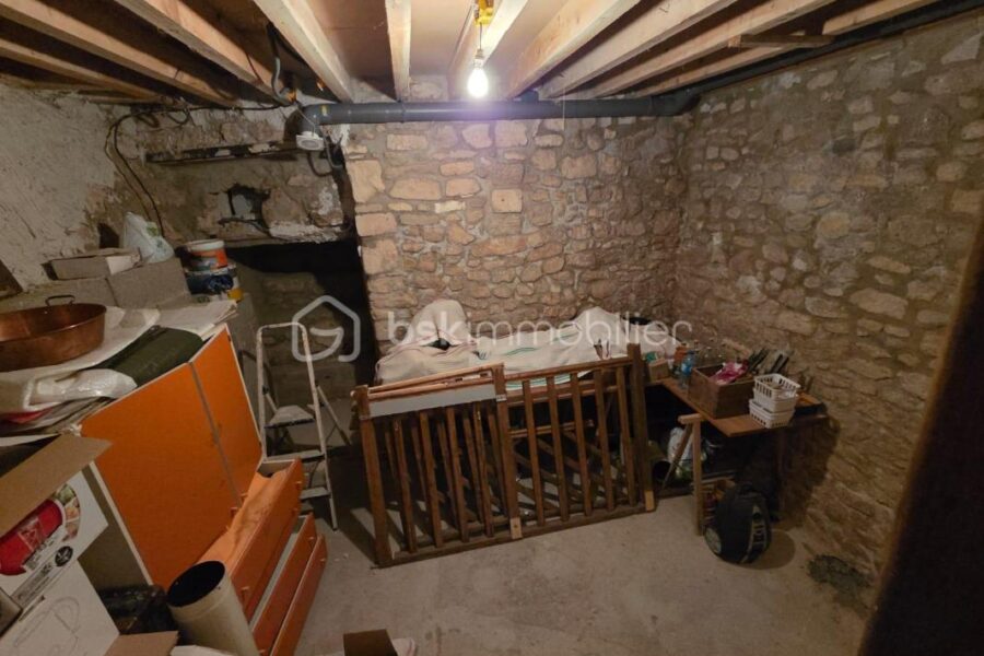 Maison à vendre à Cereste