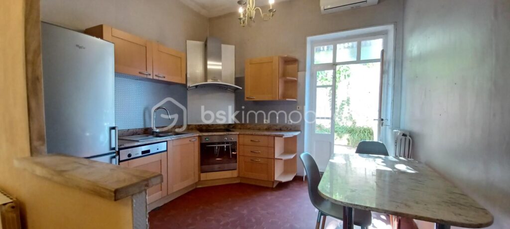 MAISON VIGNERONNE AVEC JARDIN – 5 pièces – 4 chambres – 136 m²