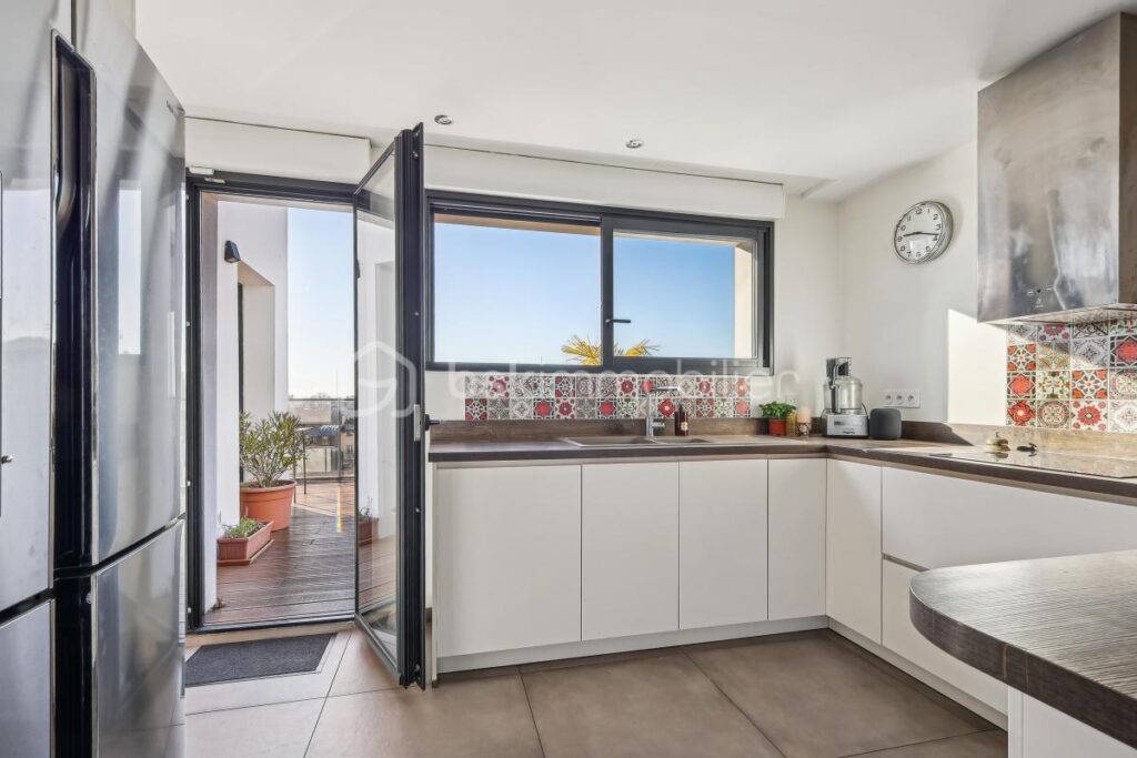 Un espace de vie exceptionnel avec de multiples terrasses ! – 7 pièces – 4 chambres – 234 m²