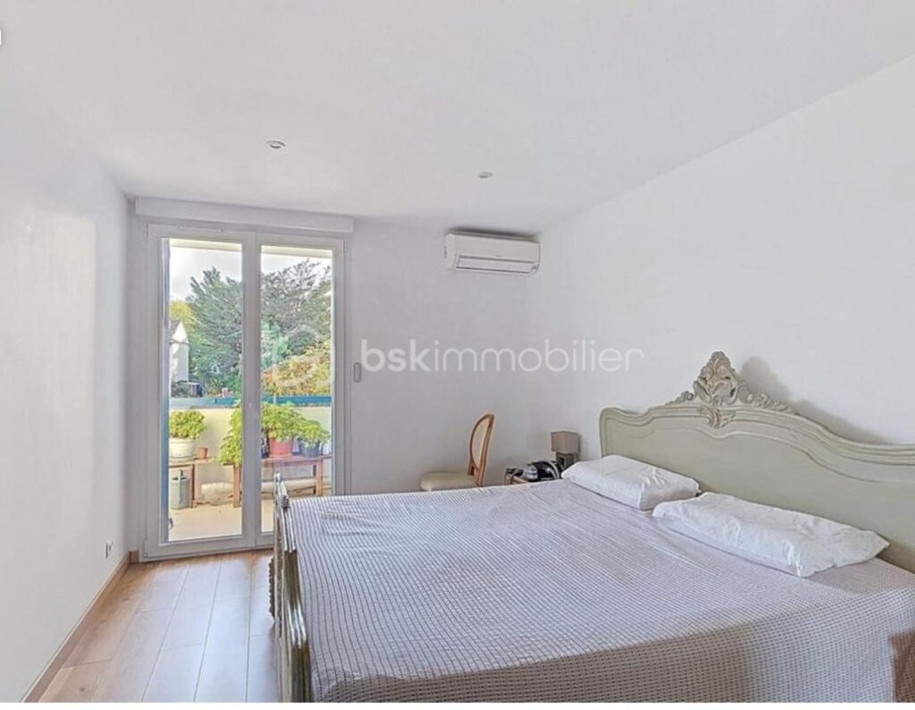 Appartement rénové tout confort 3 pièces avec terrasse et garage – 3 pièces – 2 chambres – 85 m²