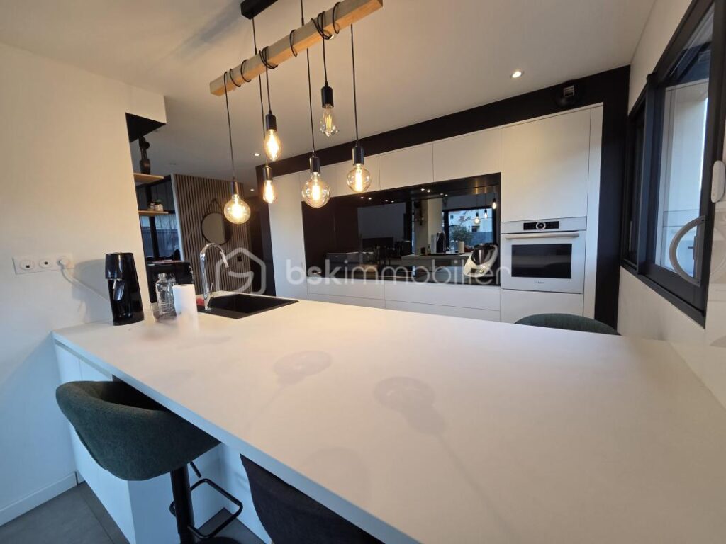 Villa Récente Criel de Moirans 495 000 € – 5 pièces – 4 chambres – 158 m²