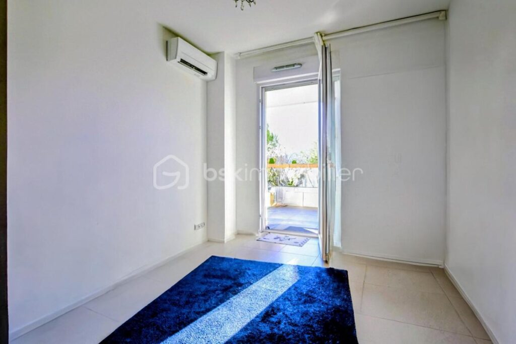 SUPERBE 3 PIECES DANS RÉSIDENCE DE STANDING (le Green domaine)ET 2 PARKINGS PRIVATIFS – 3 pièces – 2 chambres – 63 m²