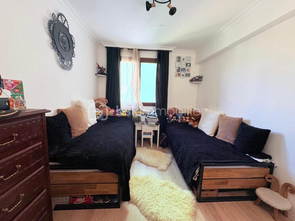 Appartement lumineux en centre-ville à Saint-Laurent-du-Var ! – 3 pièces – 2 chambres – 62 m²