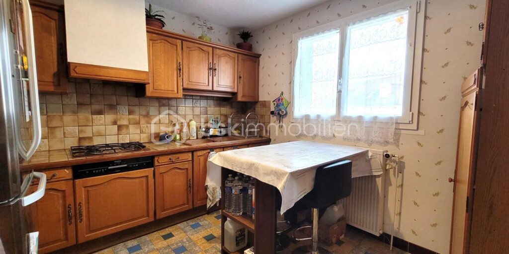 Maison en basse ville de Châteaudun entre ville et nature – 4 pièces – 3 chambres – 81 m²