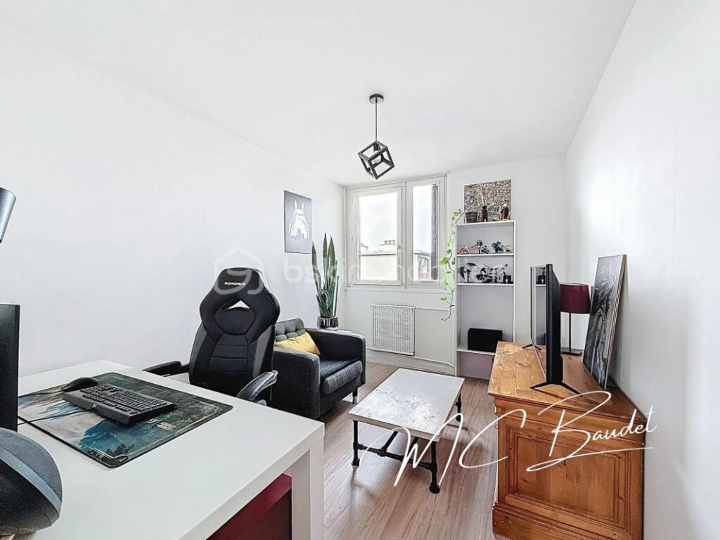 T3 en dernier étage – Secteur Claude KOGAN/Village Olympique – 3 pièces – 2 chambres – 64 m²