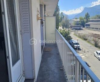 Appartement T3 avec séjour double – 72,13 m² – Balcon – Vue Vercors – Le Pont-de-Claix – 3 pièces – 2 chambres – 72 m²