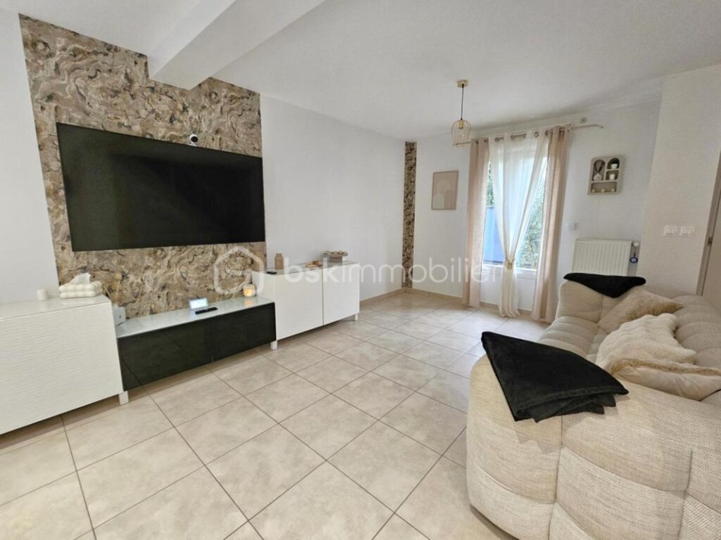 Pavillon 6 pièces non mitoyen 4 chambres jardin SUD 450m² DPE C – 6 pièces – 4 chambres – 100 m²