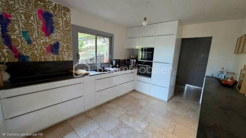 A Draguignan (Var) – Propriété d’exception en pierre – Panorama unique sur Draguignan et le massif des Maures – 180 M² – GARAGE – CARE PORT – CAVE – PISCINE – 6 pièces – 4 chambres – 180 m²