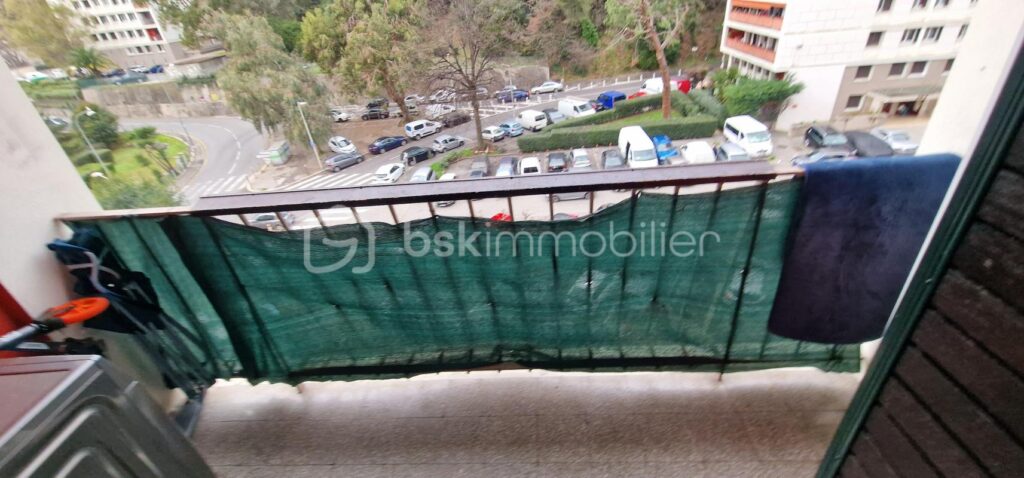 Nice Nord Appartement a vendre 3 pièces – Étage élevé, vue dégagée Ouest – 3 pièces – 2 chambres – 57 m²