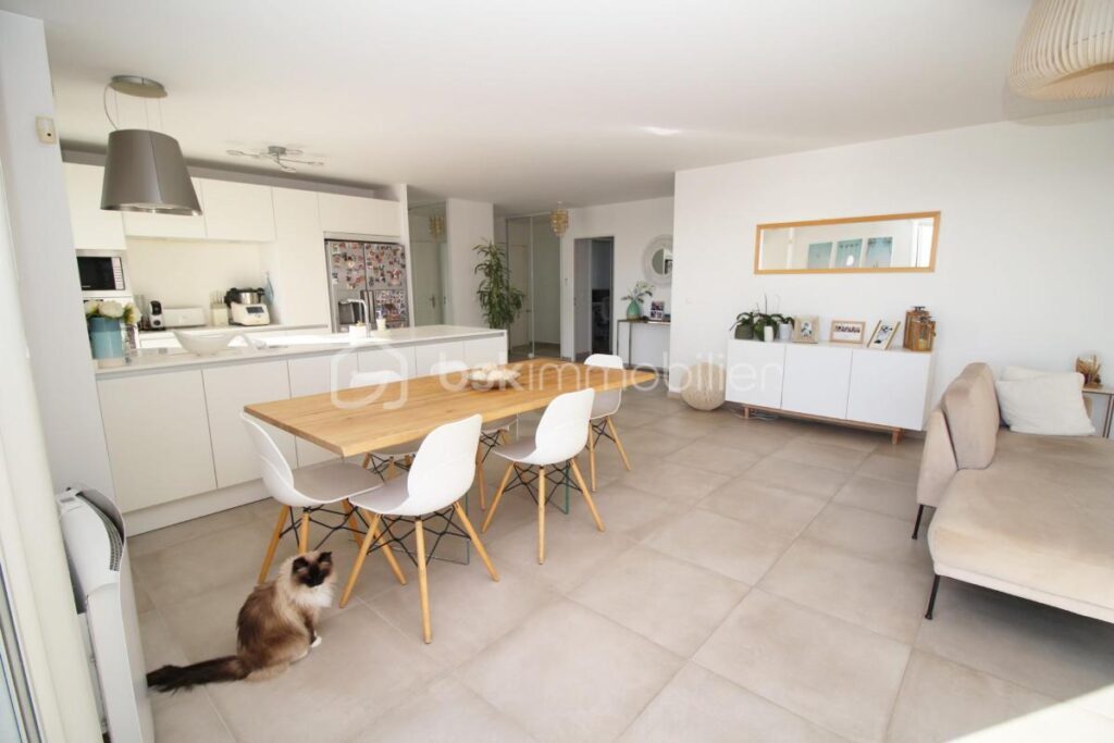 Penthouse 122m2 4 Pièces Vue Mer Au calme a vendre – 4 pièces – 3 chambres – 122 m²