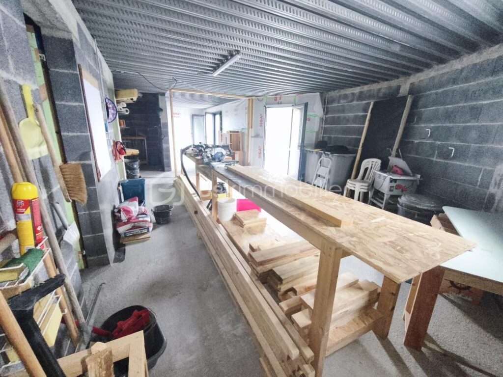 ✨ Architecture Singulière entre Lourdes et Bétharram – Projet Écologique d’Exception ✨ – 3 pièces – 1 chambre – 84 m²