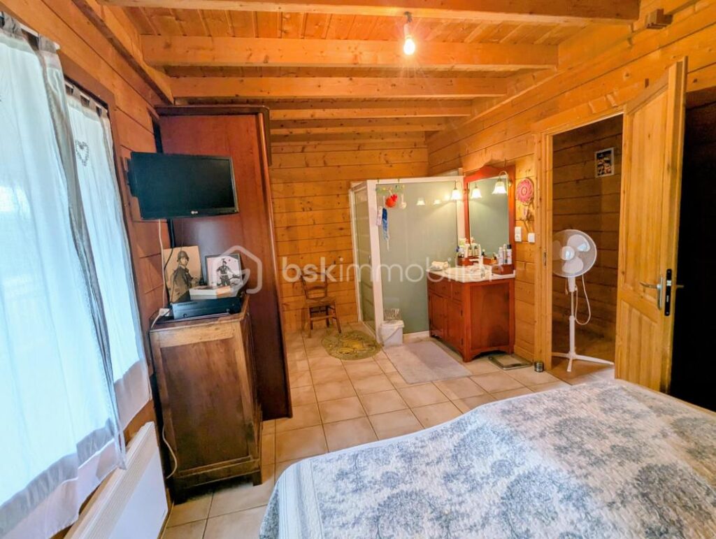 A saisir – 6 pièces – 4 chambres – 132 m²