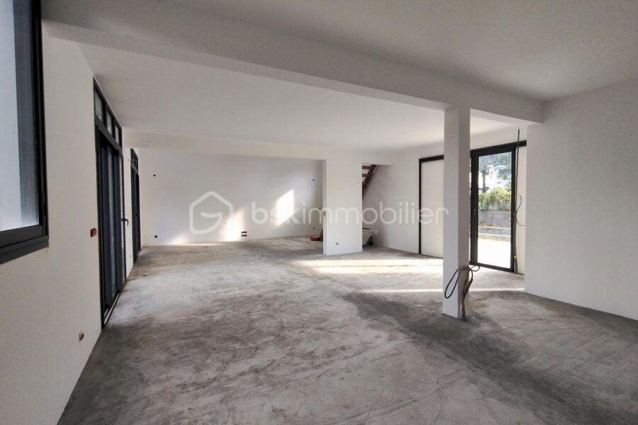 Maison à vendre à Saint paul — Vue sur la ville — photo 10
