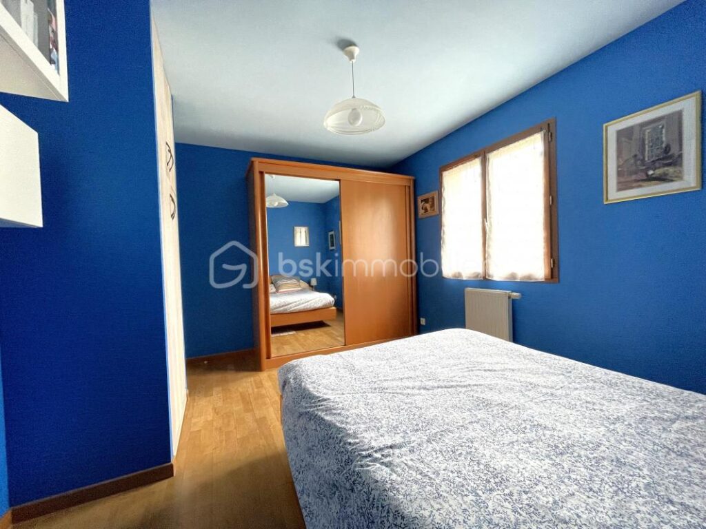 Maison familiale avec vue imprenable – Un havre de paix au cœur de Val d’Arcy – 5 pièces – 3 chambres – 130 m²