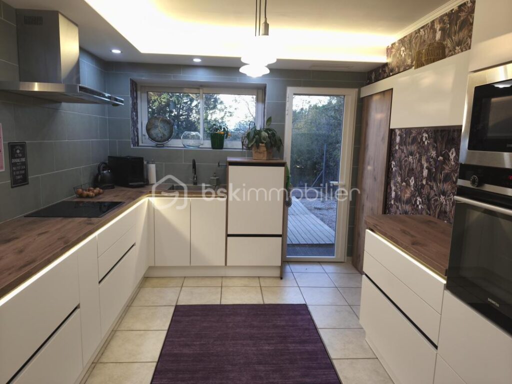 DOMAINE EN MEDITERRANEE – 8 pièces – 6 chambres – 245 m²