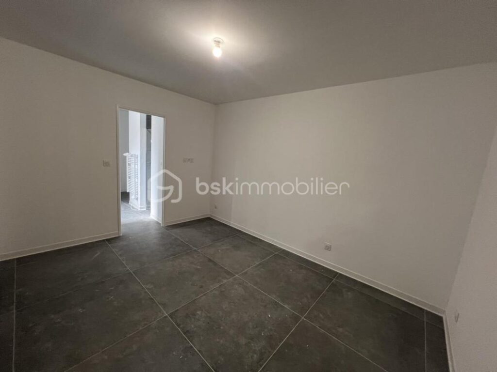 Maison d’exception à Montélimar, havre de paix avec piscine ! – 6 pièces – 5 chambres – 150 m²