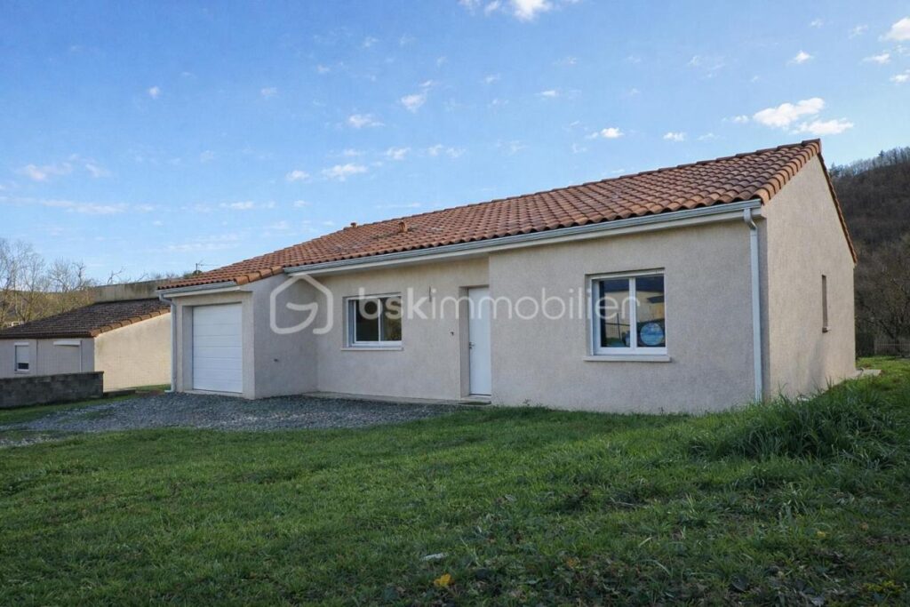 COURNIOU – Plain-pied récent – DPE B – 1 015 m² de terrain – 4 pièces – 3 chambres – 96 m²