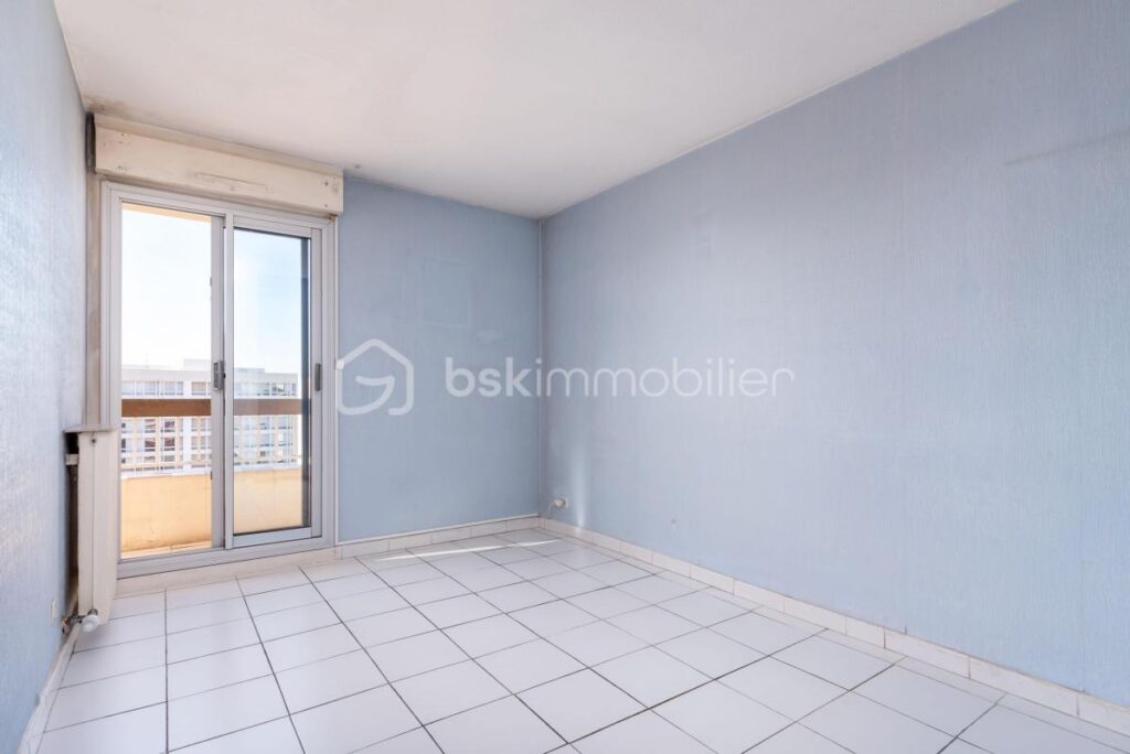 Appartement lumineux au sommet de Villeurbanne – 4 pièces – 3 chambres – 83 m²