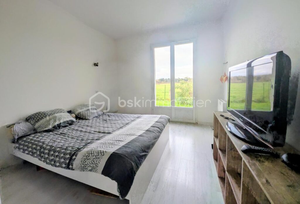 Maison récente 2017 – DPE A/A – Jardin – Piscine – Quartier calme – Pont-l’Abbé-d’Arnoult (17) – 5 pièces – 4 chambres – 115 m²