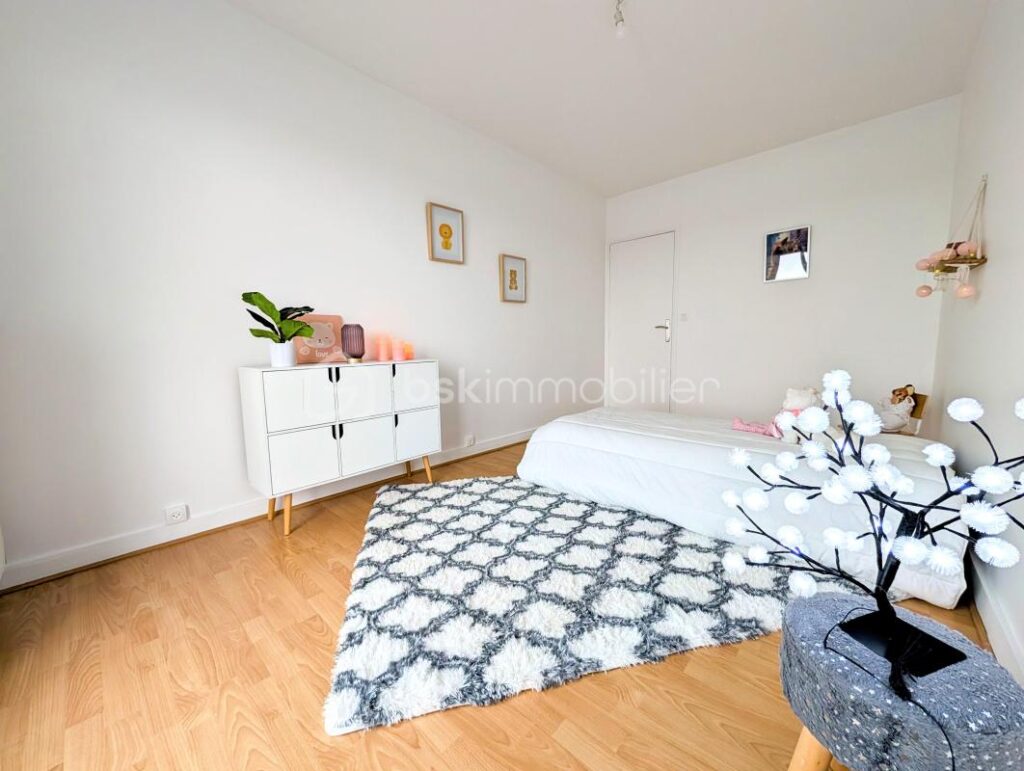 💎 APPARTEMENT D’EXCEPTION : DUPLEX DE STANDING AVEC VUE CATHÉDRALE ! ‘Le prestige du Dernier Étage’ – 6 pièces – 4 chambres – 135 m²