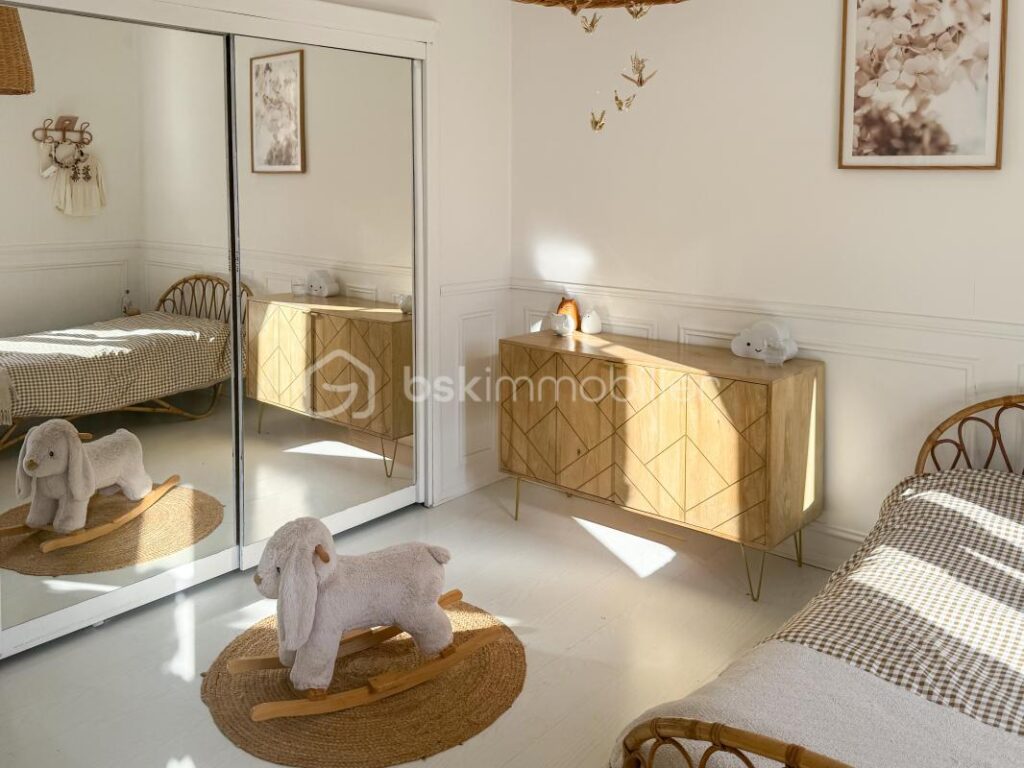 Aspiran Maison bourgeoise avec superbe vue, piscine et fort potentiel d’aménagement – 6 pièces – 5 chambres – 207 m²