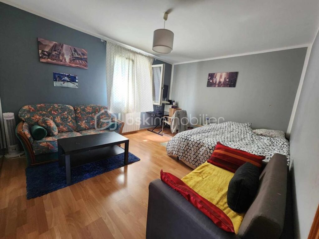 Charmante maison familiale avec sous-sol totale – 7 pièces – 5 chambres – 173 m²