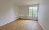 Annecy – T3 rénové de 81 m² avec balcon plein sud et cave – 3 pièces – 2 chambres – 80 m²