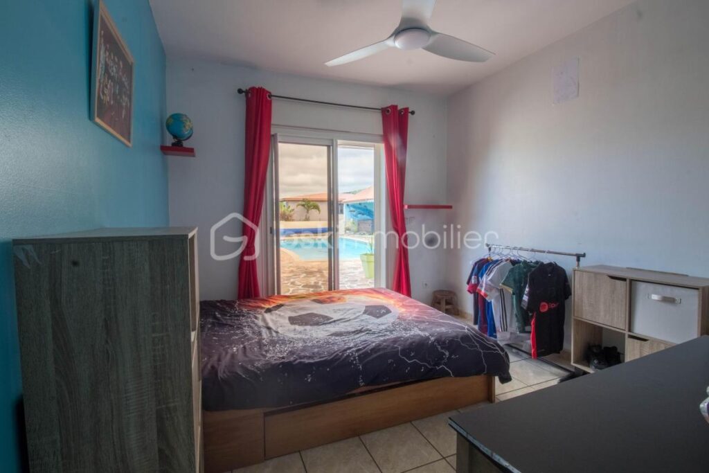 Villa F5 avec Vue Mer, Piscine et Gîte Indépendant – Saint-Joseph (97480) – 7 pièces – 5 chambres – 210 m²