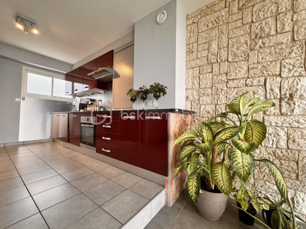 Maison sur toit – Vue mer – Dernier étage – Terrasse 56 m² – 4 chambres – Entièrement meublé – 5 pièces – 4 chambres – 116 m²