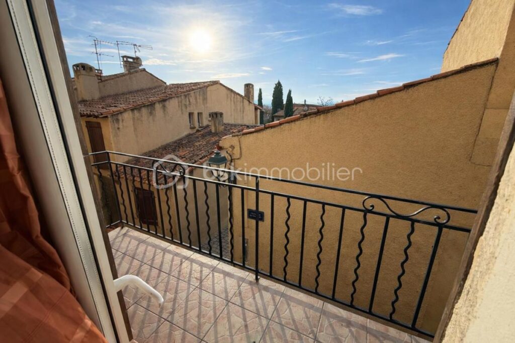 Immeuble en pierres – cœur de village – fort potentiel d’investissement – 6 pièces – NR chambres – 120 m²