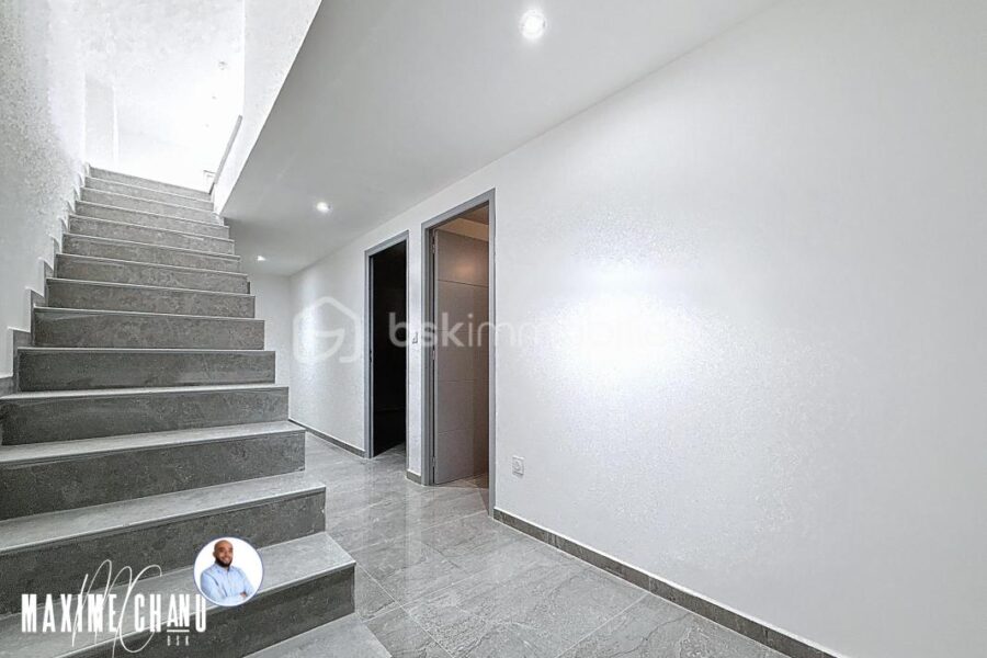 Maison à vendre à Vailhauques
