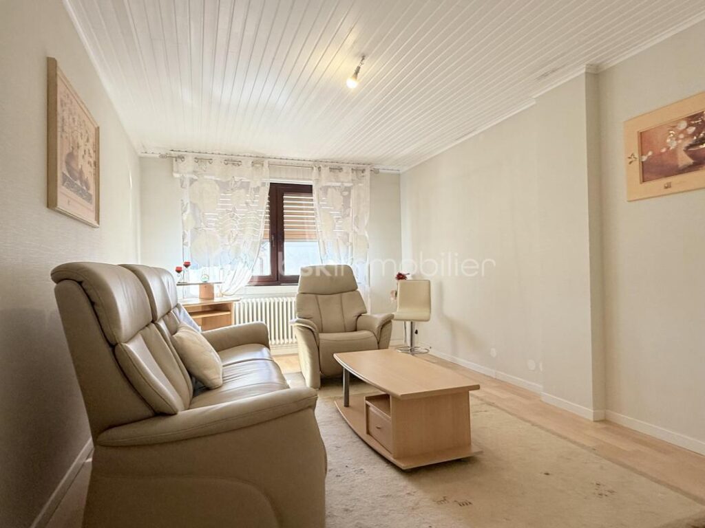 BAISSE DE PRIX !! – 5 pièces – 3 chambres – 136 m²