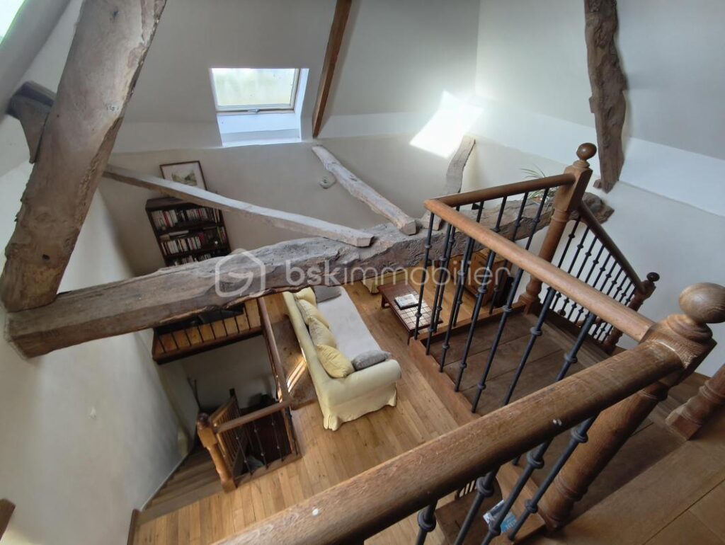 Maison de charme en pierre – Volumes, lumière et sérénité au cœur des marais – 7 pièces – 4 chambres – 245 m²