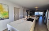 A VENDRE APPARTEMENT RECENT TRAVERSANT DE 122M² A CANET EN ROUSSILLON – COTE PORT – TERRASSES DE 100 M² – TROIS CHAMBRES – PARKING PRIVE – GARAGE INDIVIDUEL – CLIMATISATION GAINABLE – CUISINE D ETE – SPA – VUE DEGAGEE SUR LES ALBERES – 5 pièces – 3 chambres – 122 m²