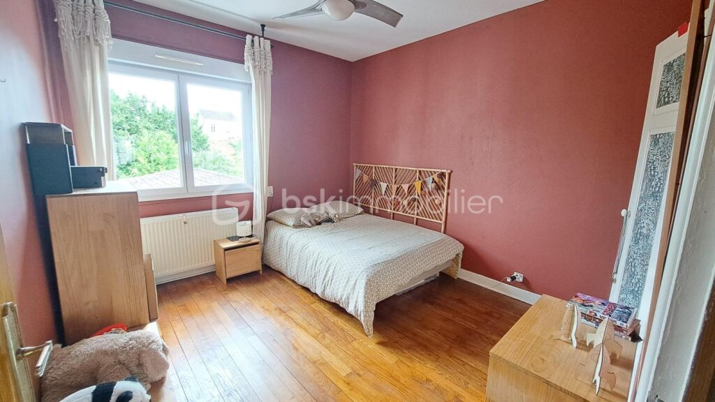 Ensemble immobilier de 2 maisons rénovées – 8 pièces – 4 chambres – 175 m²