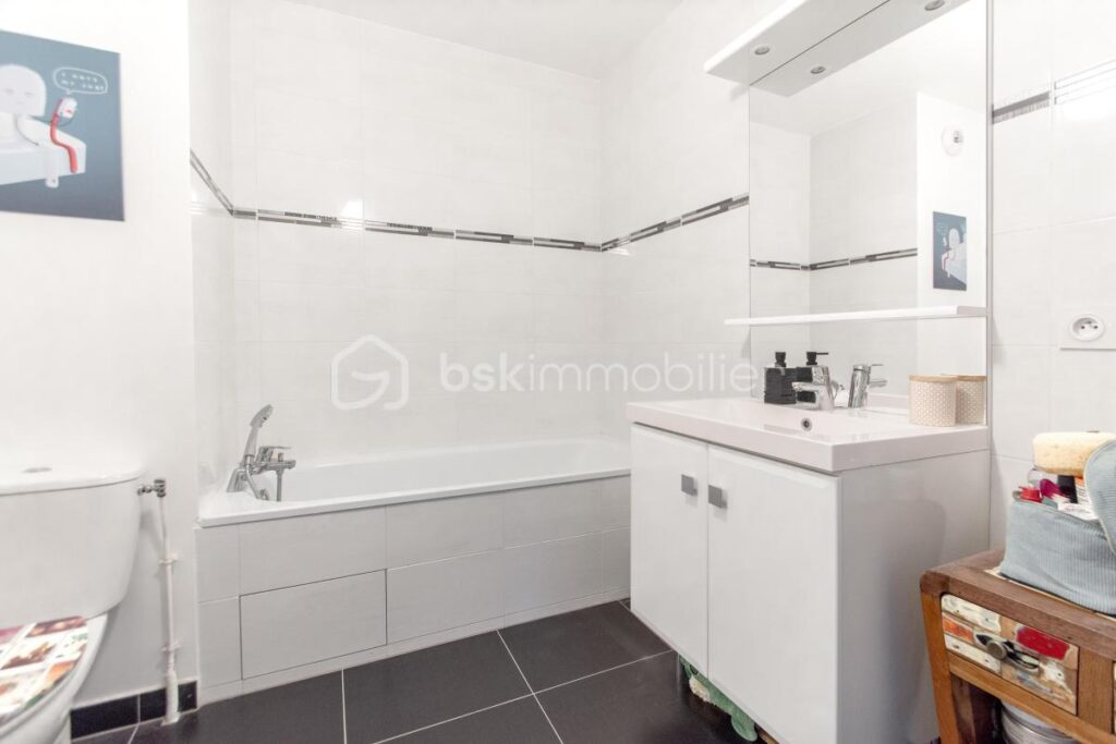 EXCLU – APPARTEMENT RECENT AU CALME – 2 pièces – 1 chambre – 41 m²