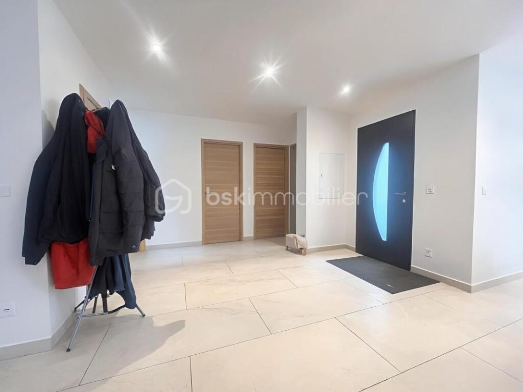 À vendre : Magnifique maison à Linas ! – 6 pièces – 4 chambres – 140 m²