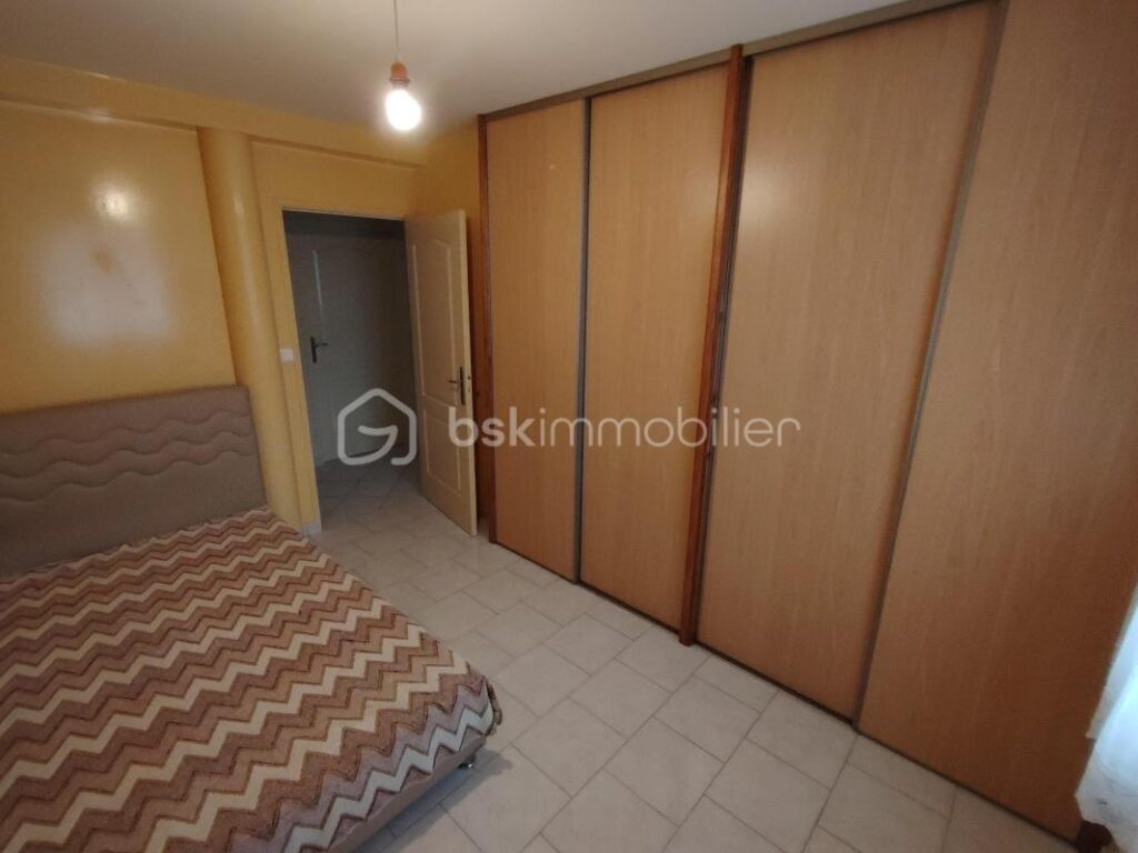 MAISON 8 pièces 186 m² – 8 pièces – 7 chambres – 183 m²