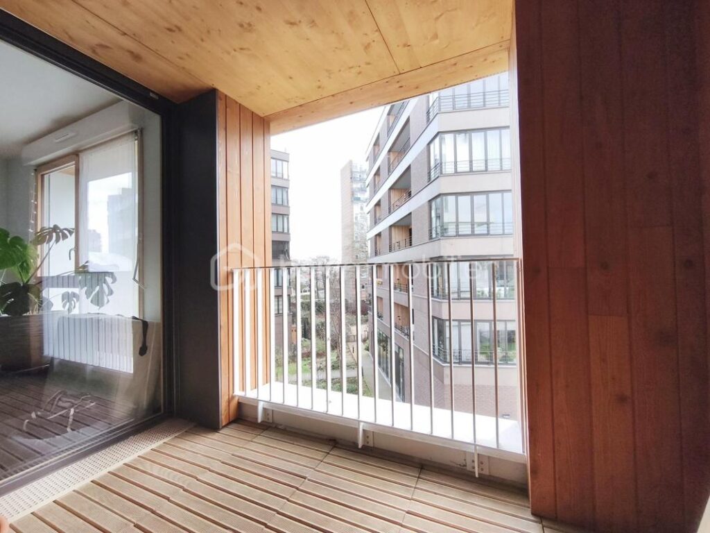 PANTIN – Fort d’Aubervilliers – T2 récent avec loggia dans résidence Woodeum – 2 pièces – 1 chambre – 45 m²