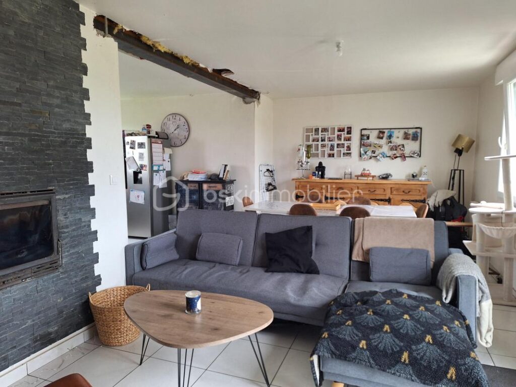 Maison 4 pièces à la campagne – 4 pièces – 2 chambres – 85 m²