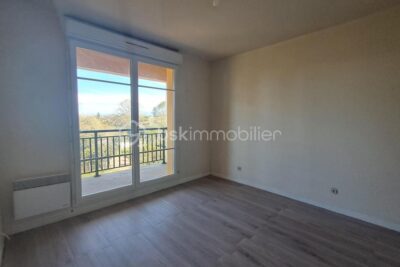 Appartement T3 en duplex en excellent état avec vue dégagée – 3 pièces – 2 chambres – 57 m²