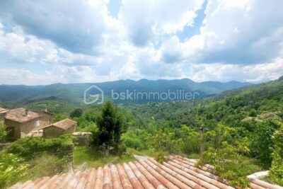 Maison en pierre à Thueyts – 6 pièces – 2 chambres – 127 m²