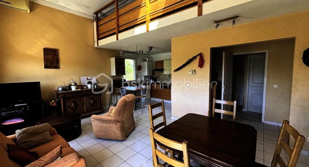 Duplex T5 en dernier étage – Terrasse de 30 m² – 5 pièces – 4 chambres – 110 m²