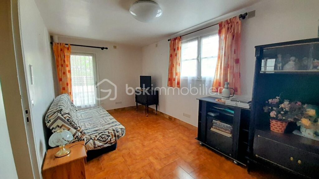 PANORAMA EXCEPTIONNEL RARE SUR LE SECTEUR ! – 7 pièces – 4 chambres – 128 m²