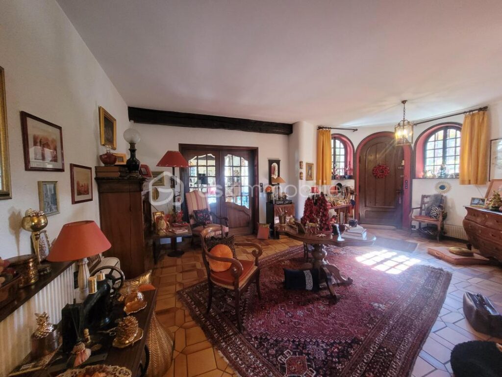 Criel de Voiron Propriété d’Exception Terrain 3766 m² 1 140 000 € – 7 pièces – 6 chambres – 360 m²