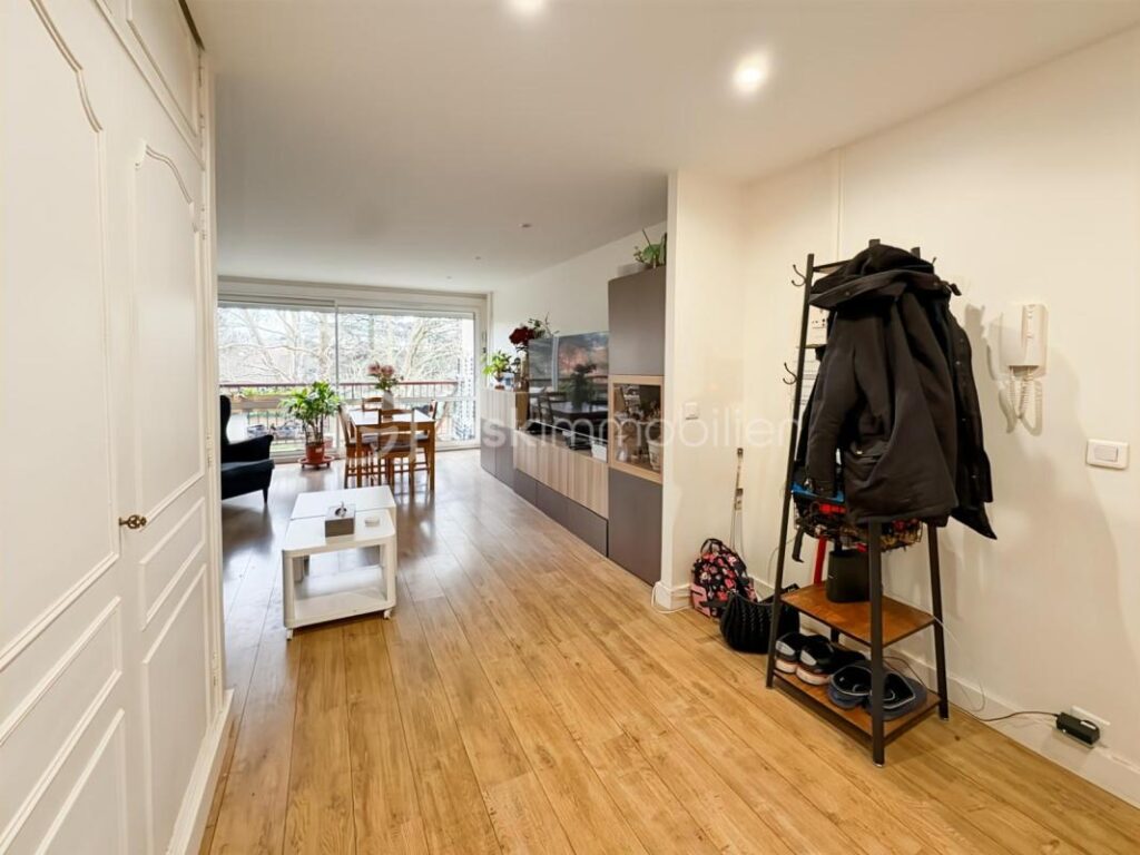 Nouveau – 4 pièces – 2 chambres – 75 m²