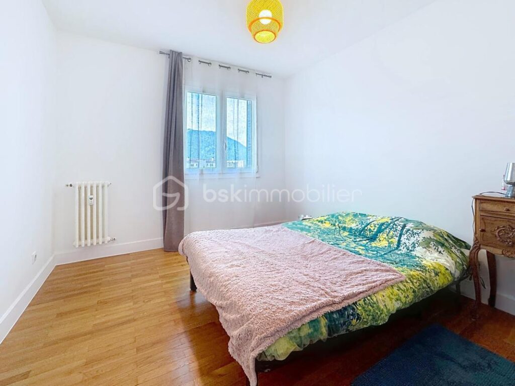 Appartement de 110m2 avec balcon + cave – 5 pièces – 3 chambres – 110 m²